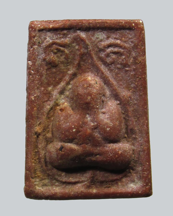 พระปิดตา หลวงพ่อกลั่น วัดอินทราวาส จ.อ่างทอง