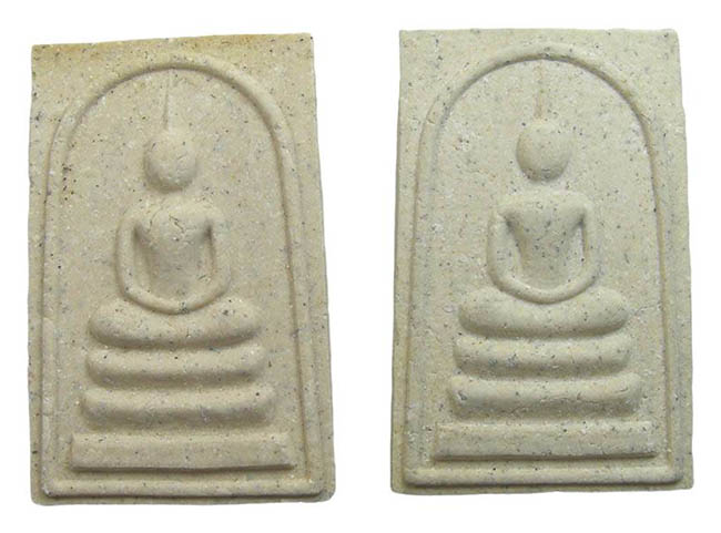 สมเด็จหลังยันต์นะ หลวงพ่อเสือดำ วัดศรีนวลธรรมวิมล ทีเดียว 2 องค์