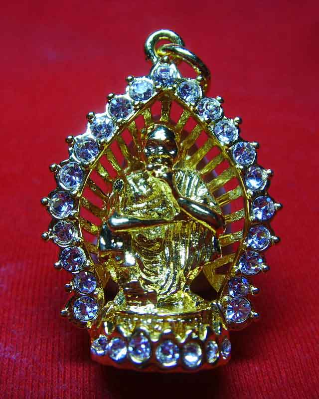 หลวงพ่อคูณ  รุ่นเอกลักษณ์เลี่ยมพลอยเสาร์ห้า  วัดบ้านไร่  ปี2537(กะหลั่ยทองพร้อมกล่องเดิม)