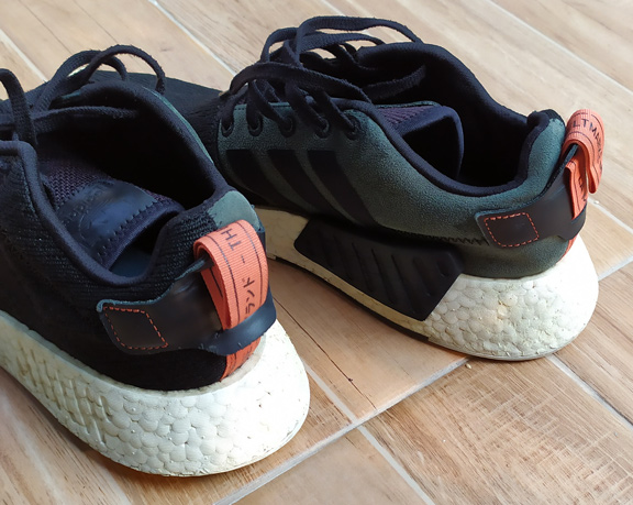 N รองเท้า Adidas NMD R2 ของแท้