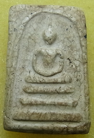 พระสมเด็จ ขนาดเท่าสมเด็จทั่วไป ไม่ทราบวัดใด