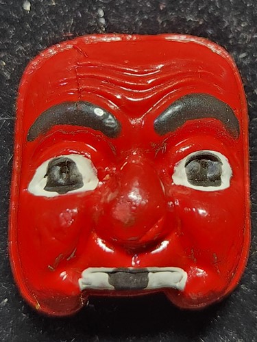 วัดสะพานไม้แก่น สงขลา หน้ากากพรานบุญ รุ่นรับทรัพย์ หลวงปู่แก้ว ปี 2557 พิมพ์ใหญ่ เนื้อผงพุทธคุณเพ้นท