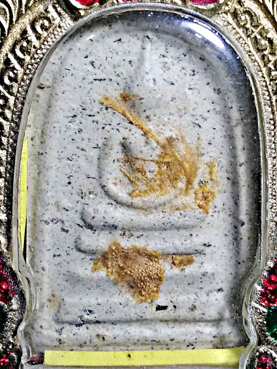 พระสมเด็จ ด้านหลังพระคาถาชินบัญชร ฉบับเต็ม จาลึกพิเศษ องค์กรรมการรมีจีวรหลวงปู่แหวน