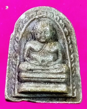 พระสังกัจจายน์ วัดพระพุทธบาท เนื้อผงน้ำมัน 