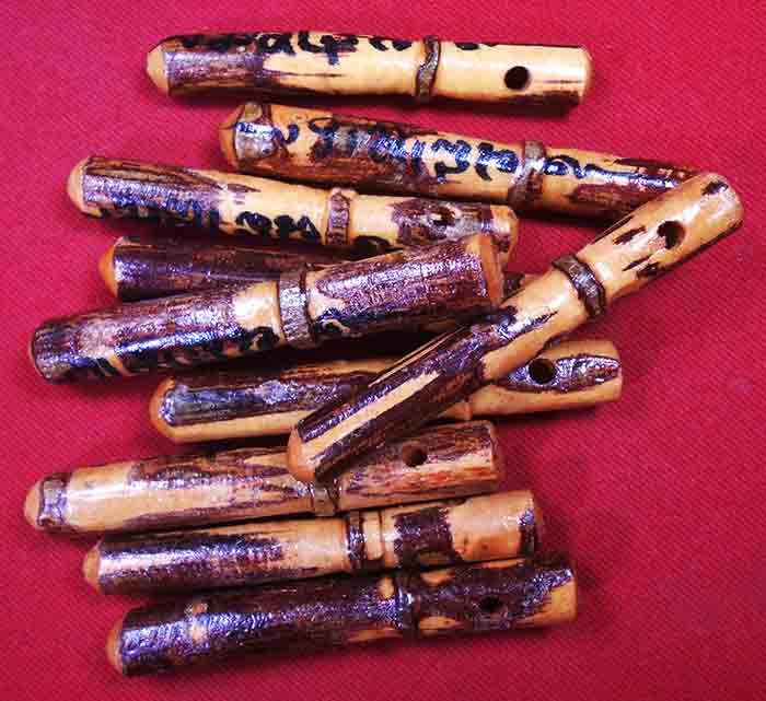 10 อัน ปลัดขิก ไม้เขยตายแม่ยายปรก มีจาร ลงเคลือบแล็คเกอร์