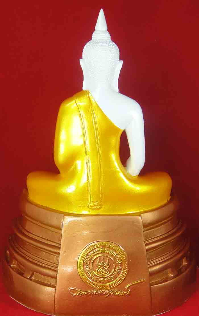 พระบูชา พระพุทธโสธร เนื้อเรซิ่นสีสามกษัติรย์ 