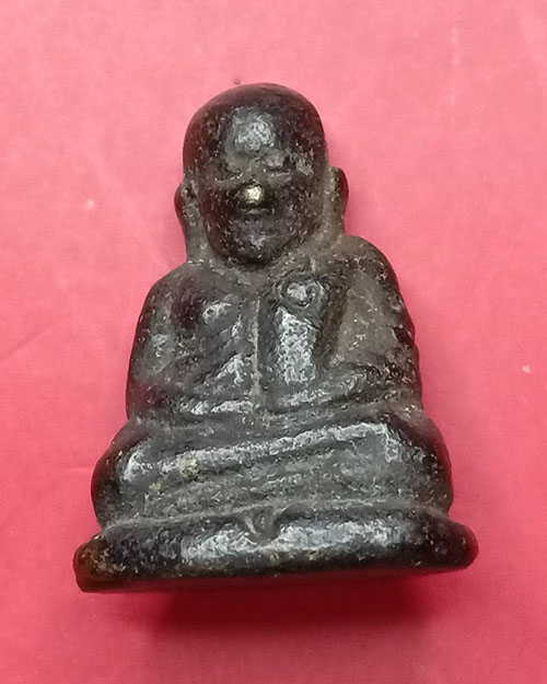 รูปหล่อหลวงพ่อเงินปืนแตก อุขึ้น