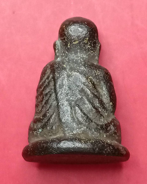 รูปหล่อหลวงพ่อเงินปืนแตก อุขึ้น