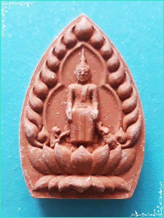 ..ลพ.โต วัดป่าเลไลย์ สพ. พระพิมพ์ เจ้าสัว เนื้อผงเก่าๆ หลังยันต์..