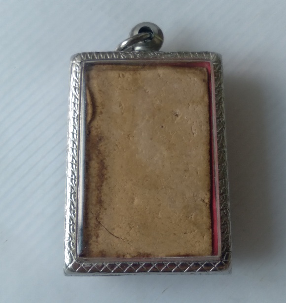 พระสมเด็จหลวงพ่อยงยุทธ วัดเขาไม้แดง จ.ชลบุรี