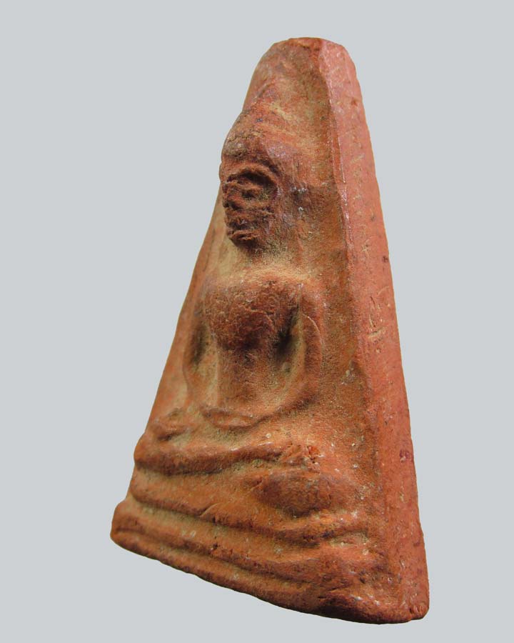 พระผงสุพรรณ วัดพระศรีรัตนมหาธาต สุพรรณ รุ่นจงอางศึก ปี 2510 รุ่นแรก