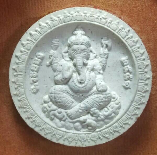 พระผงหลวงปู่ฉุย -พระพิฆเนศ วัดนาตาขวัญ ระยอง รุ่น สมใจนึก ตอกโค้ต ฝัง อุ + กล่อง