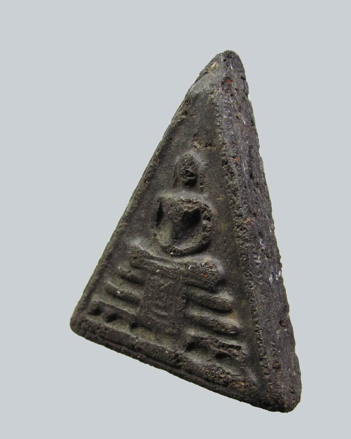 พระสมเด็จพิมพ์พระประธานสามเหลี่ยม เจ้าคุณเที่ยงวัดระฆังฯ กรุงเทพ ปี2507