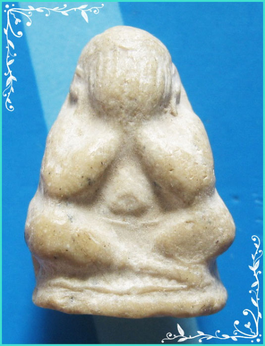 ..ลพ.ลำเจียก วัดศาลาตึก นฐ. พระปิดตามหาลาภ พิมพ์ลอยองค์ รุ่นแรก เนื้อผงพุทธคุณ..