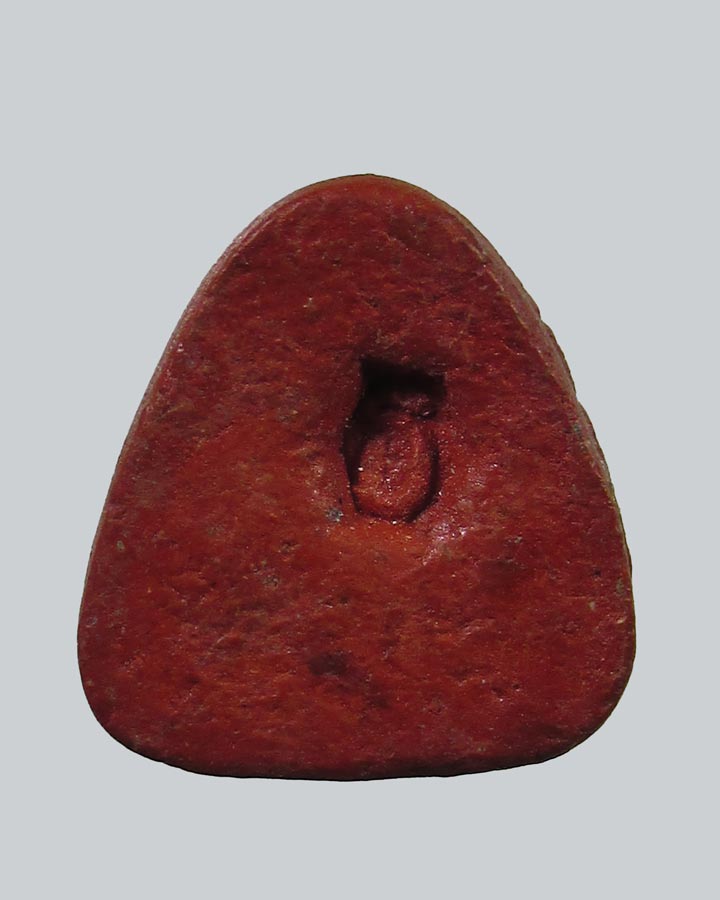 พระปิดตาไตรแก้ว พิมพ์เล็ก จัดสร้างปี2513พระธรรมโกษาจารย์ (ชอบ อนุจารี) วัดราษฎร์บำรุง จ.ชลบุรี