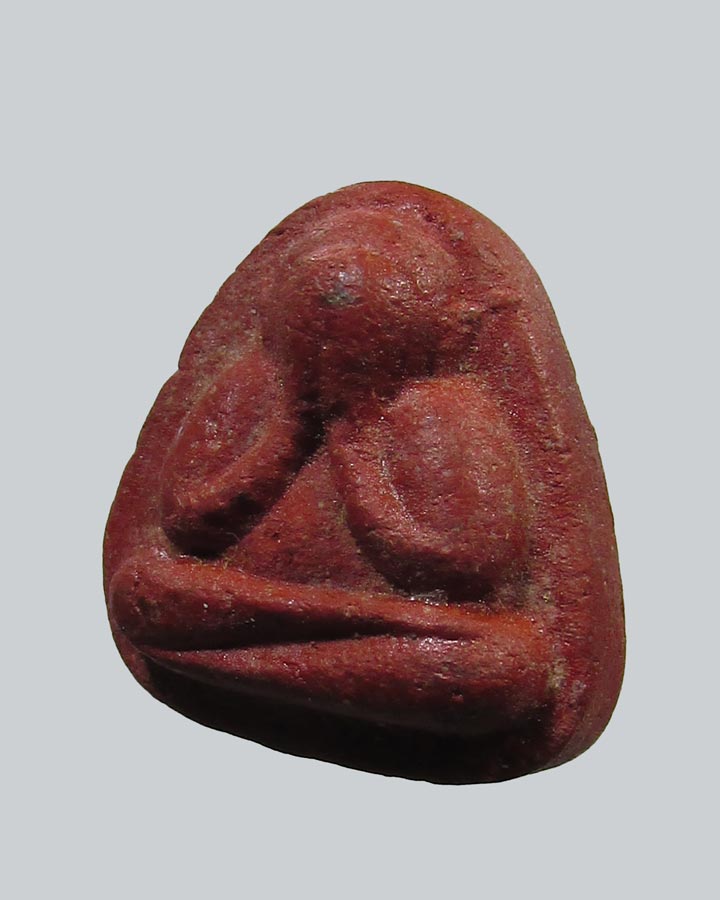 พระปิดตาไตรแก้ว พิมพ์เล็ก จัดสร้างปี2513พระธรรมโกษาจารย์ (ชอบ อนุจารี) วัดราษฎร์บำรุง จ.ชลบุรี