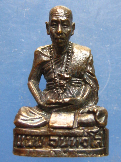 รูปหล่อ หลวงพ่อแผน วัดหนองติ่ม สระแก้ว