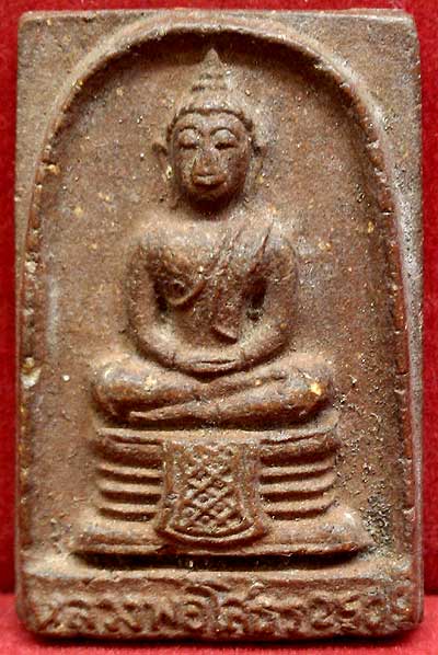 *หลวงพ่อโสธร ปี๒๕๐๙ เนื้อผง พิมพ์ใหญ่ ฐานผ้าทิพย์ ๙ จุด เนื้อช๊อคโกแล็ต*