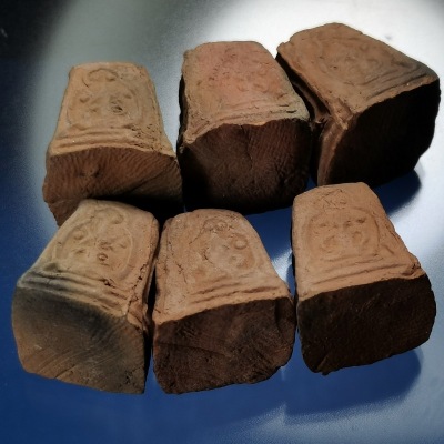 หลวงพ่อพริ้ง วัดบางปะกอก พิมพ์พรหม 4 หน้า เนื้อดิน