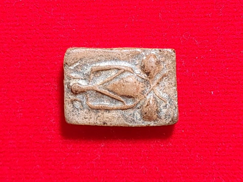 งดงาม : พระปิดตา ไม่ทราบที่