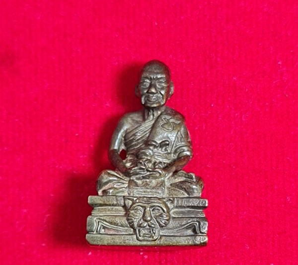 พระรูปหล่อเหมือน หลวงพ่อเปิ่น วัดบางพระ ปี2530 