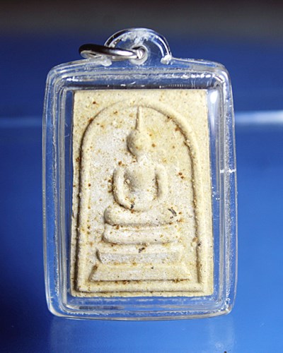 B917 พระผงสมเด็จหลวงพ่อจำเนียร วัดดอนไร่ สวยเดิม พร้อมเลี่ยมกรอบพลัสติกกันน้ำ