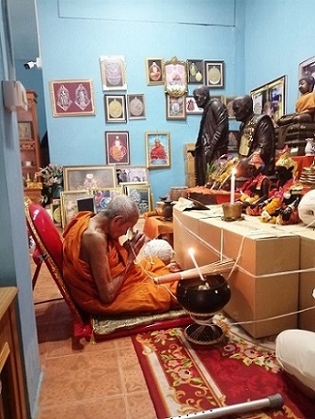พ่อปู่ฤาษีหน้าเสือ (บูชา สูง 15 นิ้ว) พ่อท่านอิ่ม วัดทุ่งนาใหม่ นครศรีธรรมราช เนื้อดิน 9 มงคล