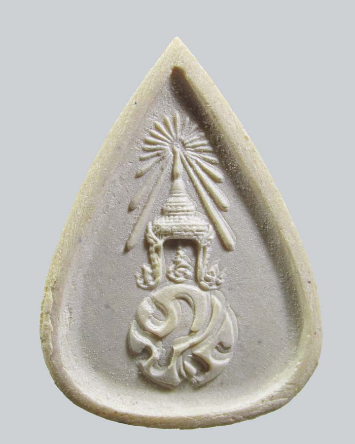  พระแก้วมรกต หลัง ภปร. ปี 2530 ทรงเครื่องฤดูฝน