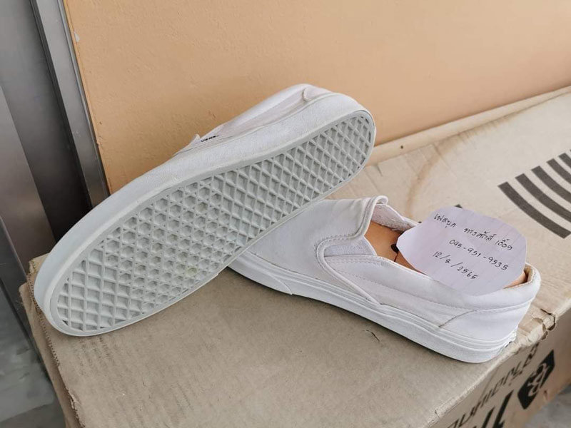 รองเท้า van slip on - True White มือสอง