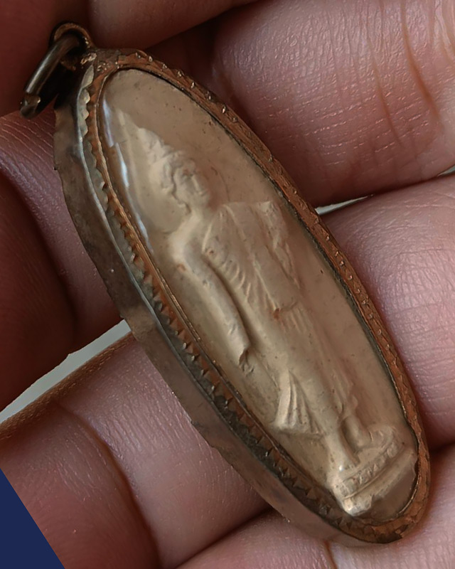 พระ 25 พุทธศตวรรษ เนื้อดิน กรอบเดิม ขาครบแข็งแรง ไม่เคยผ่านการแกะเลย มือไม่ติด