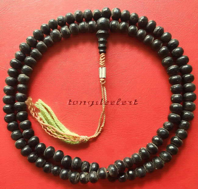 ประคำผงว่านเกสร 108 รุ่นแรก หลวงพ่ออุตตมะ วัดวังก์วิเวการาม จ.กาญจนบุรีค่ะ