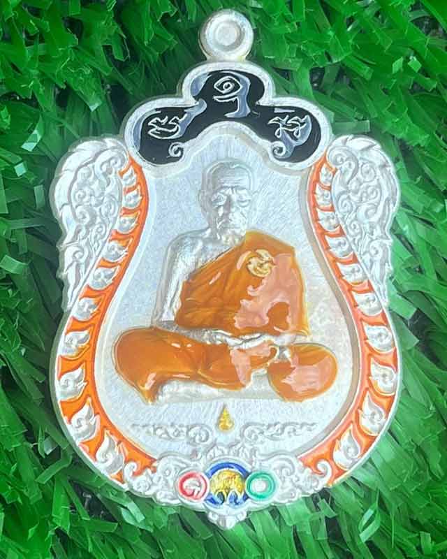 หลวงพ่อพัฒน์ ปุญฺญกาโม วัดห้วยด้วน จ.นครสวรรค์ ชุด 3 เหรียญ เบาๆต้อนรับปีใหม่