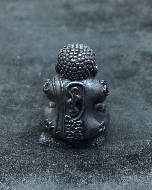 พระปิดตามหาลาภ หลวงปู่พัน ฐานกโร อายุ ๑๑๖ ปี  วัดโพธ์ชัยมงคล เนื้อทองแดงรมดำ หมายเลข ๓๓๕