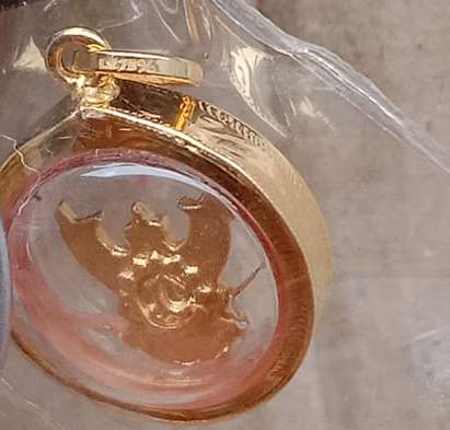 พญาครุฑ ไม่ทราบที่ พร้อมเลี่ยมทองคำแท้ เปอร์เซ็นทอง75% กันน้ำ ตามรูป