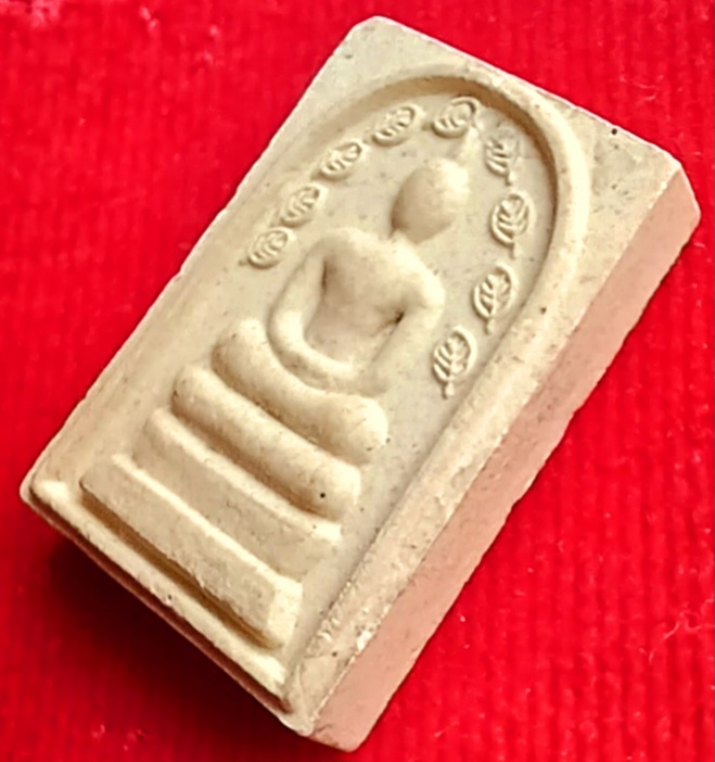 สมเด็จใบสมอหลวงพ่อกวย รุ่นแรกวัดหนองตาแก้ว พิธีใหญ่ ปี57 