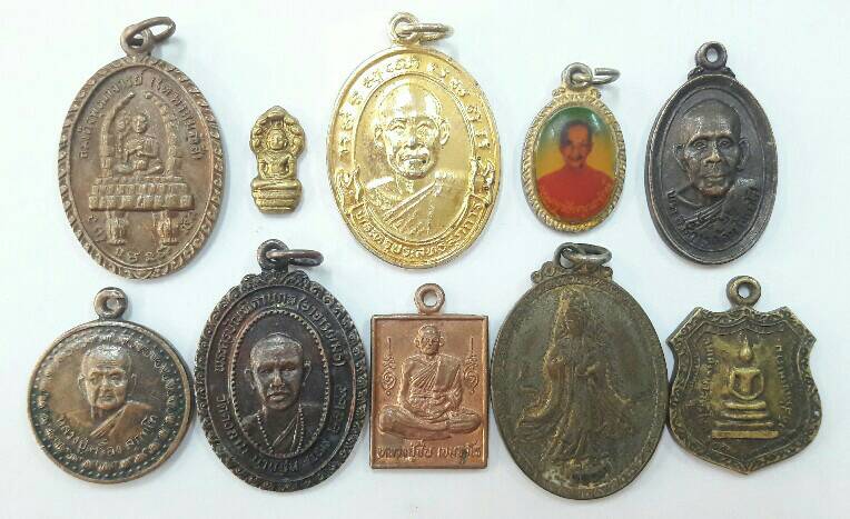 พระบ้าน เคาะเดียวเรื่องจบ 