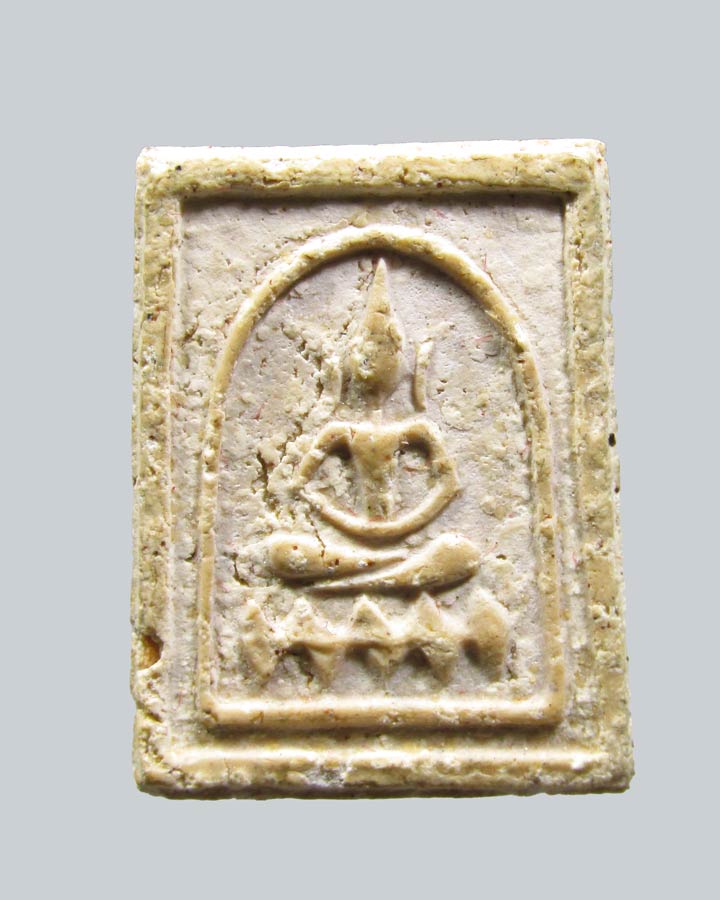 ผงอิทธิเจกรุวัดสัมฤทธิ์ หลวงพ่อเชื้อ วัดเยื้องคงคาราม (ฐานบัว) ปี39