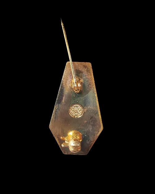 เข็มกลัด ที่ระลึกพิธีถวาย พระ เพลิง รัชกาลที่​ 9