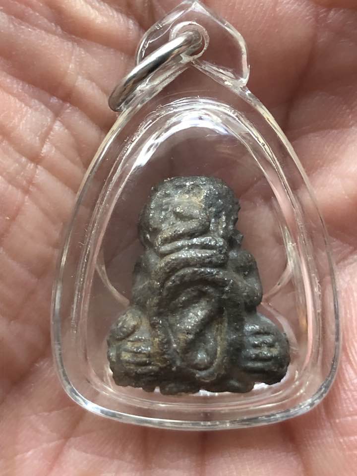 พระปิดตาเนื้อแร่