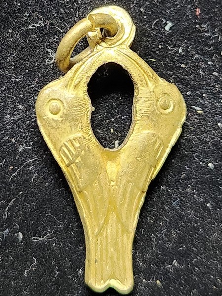  วัดปริวาสราชสงคราม จังหวัดกรุงเทพ นกสาริกา หลวงพ่อวงษ์