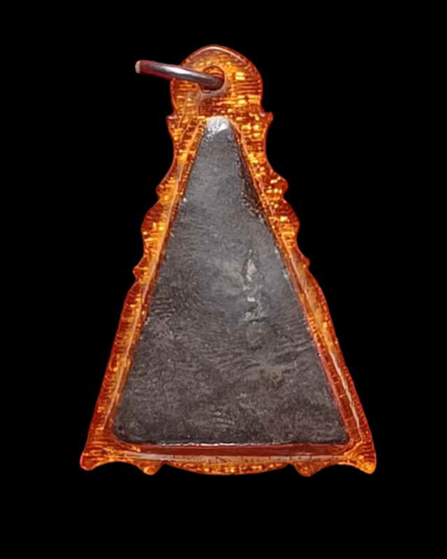 พระนางพญาหลังอุ หลวงพ่อจง วัดหน้าต่างนอก อยุธยา ท่านสร้างเมื่อปี ๒๔๙๖ สภาพสวยสมบูรณ์