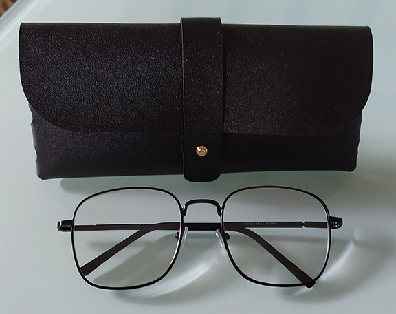 แว่นสายตายาว ขาสปริง Black Metal Frame ดีไซน์สวย เลนส์คมชัด สบายตา อ่านหนังสือ เล่นมือถือ ชัดเจน