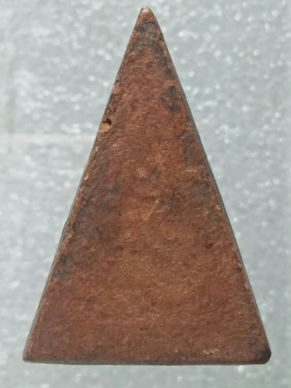 พระสมเด็จนางพญาเนื้อดิน 