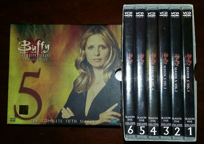 VCD : BUFFY VAMPIRE SLAYER : THE COMPLETE FIFTH SEASON 