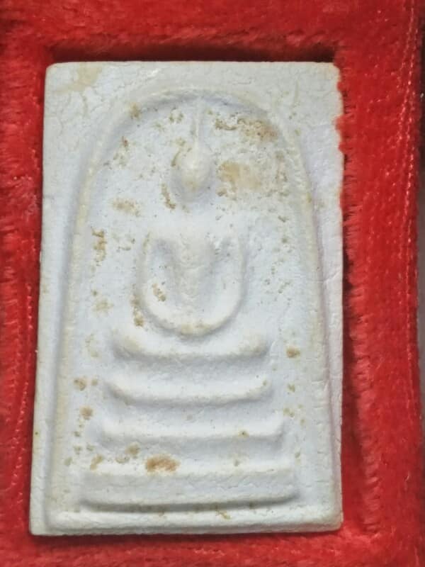 พระสมเด็จพิมพ์นิยมรุ่น๑ หลวงพ่อเงินเด่น วัดขุนทิพย์ อยุธยา + กล่อง