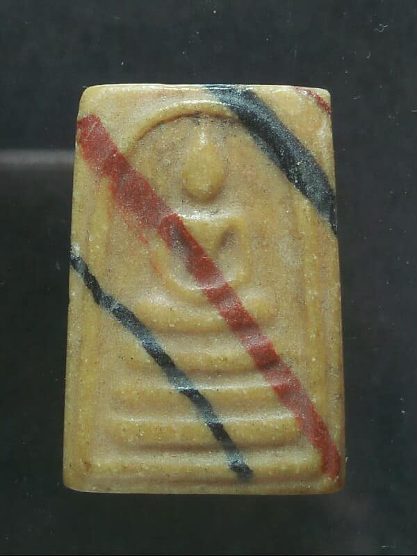 พระสมเด็จคะแนนสายรุ้ง หลังยันต์อุ