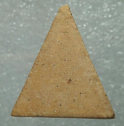 พระผงพิมพ์สามเหลี่ยม 