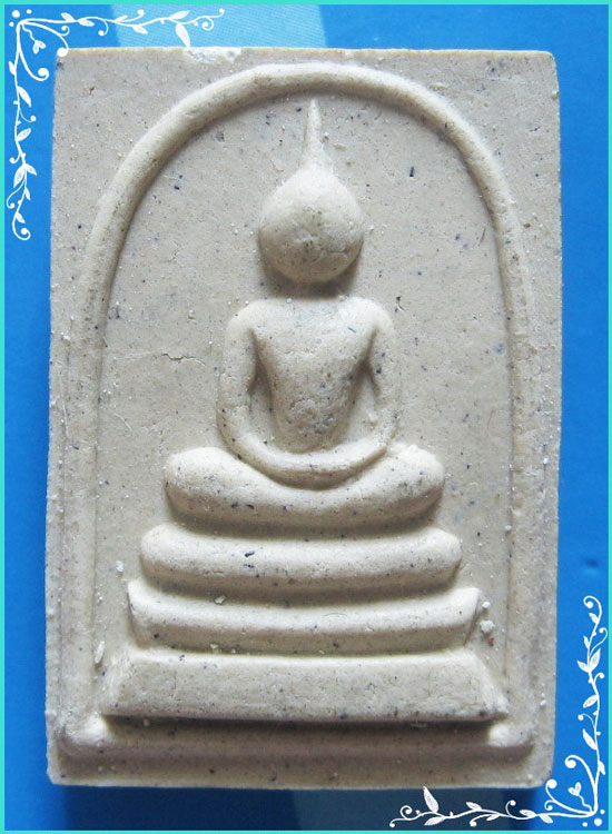 ..ลพ.บาง วัดสโมสร พระสมเด็จ รุ่นสอง พิมพ์สามชั้น เนื้อผงเก่าๆ หลังยันต์ครู..