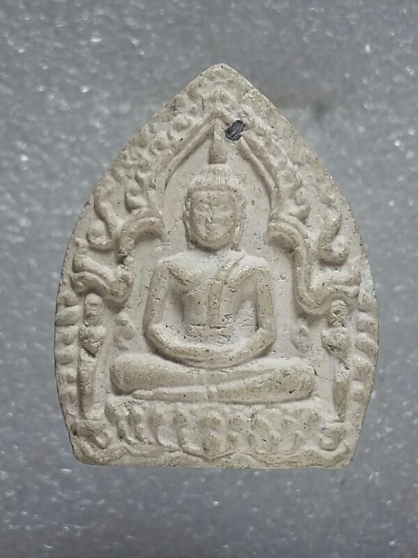 พระผงวัดท่อใหญ่ เคาะเดียวครับ