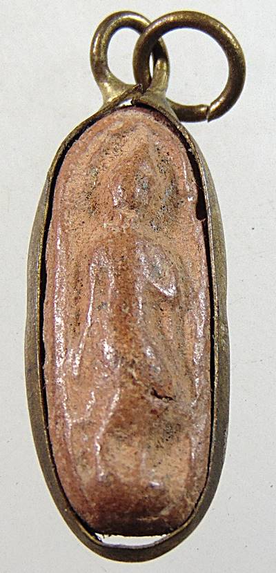 ๒๐ พระลีลาเนื้อดิน องค์เล็ก